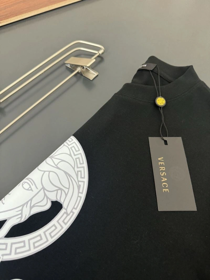 Chic Versace T-Shirts 175148
