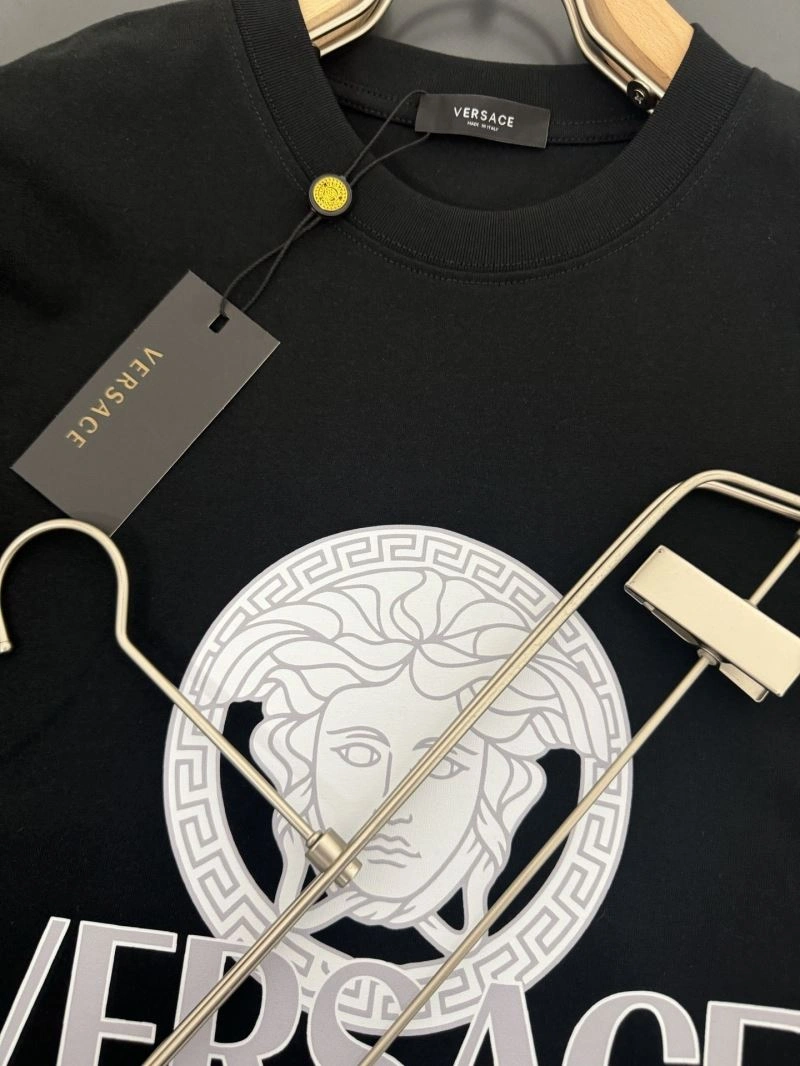 Chic Versace T-Shirts 175148