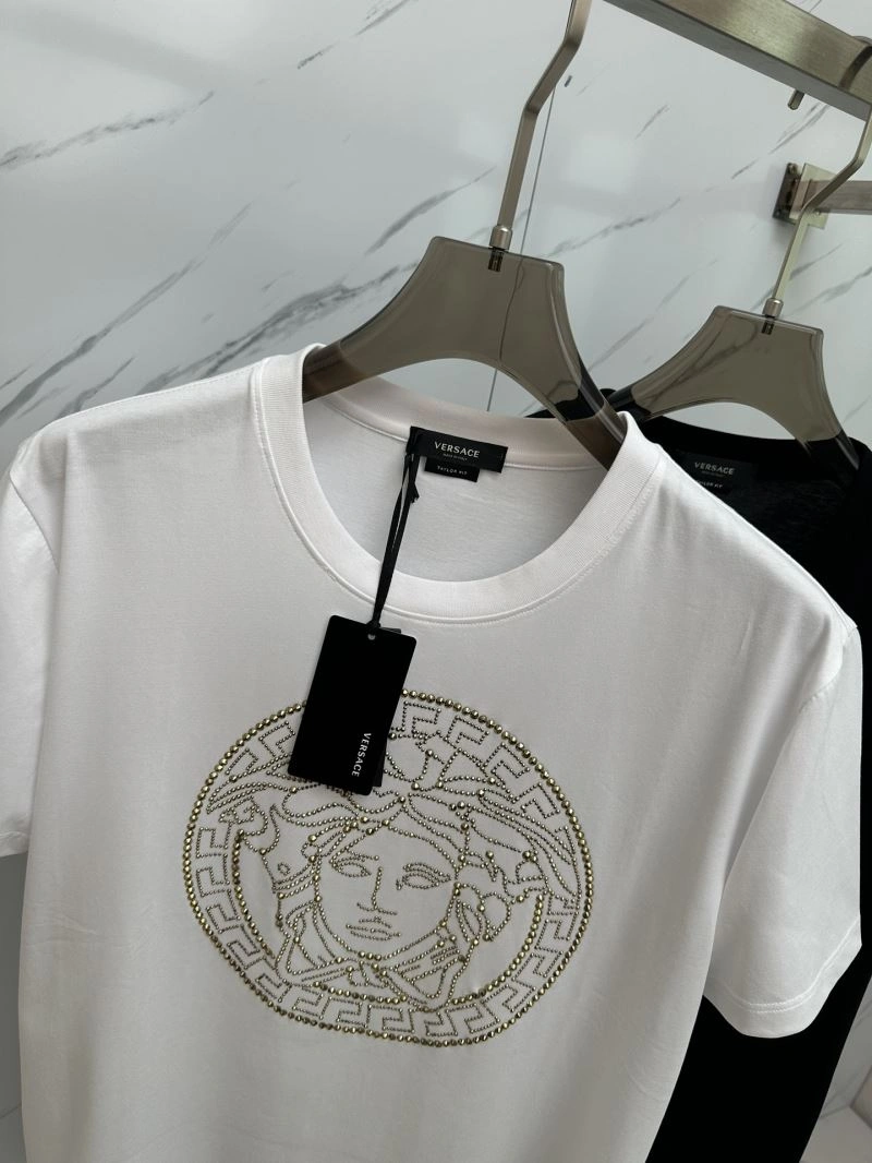 UrbanChic Versace T-Shirts 175657