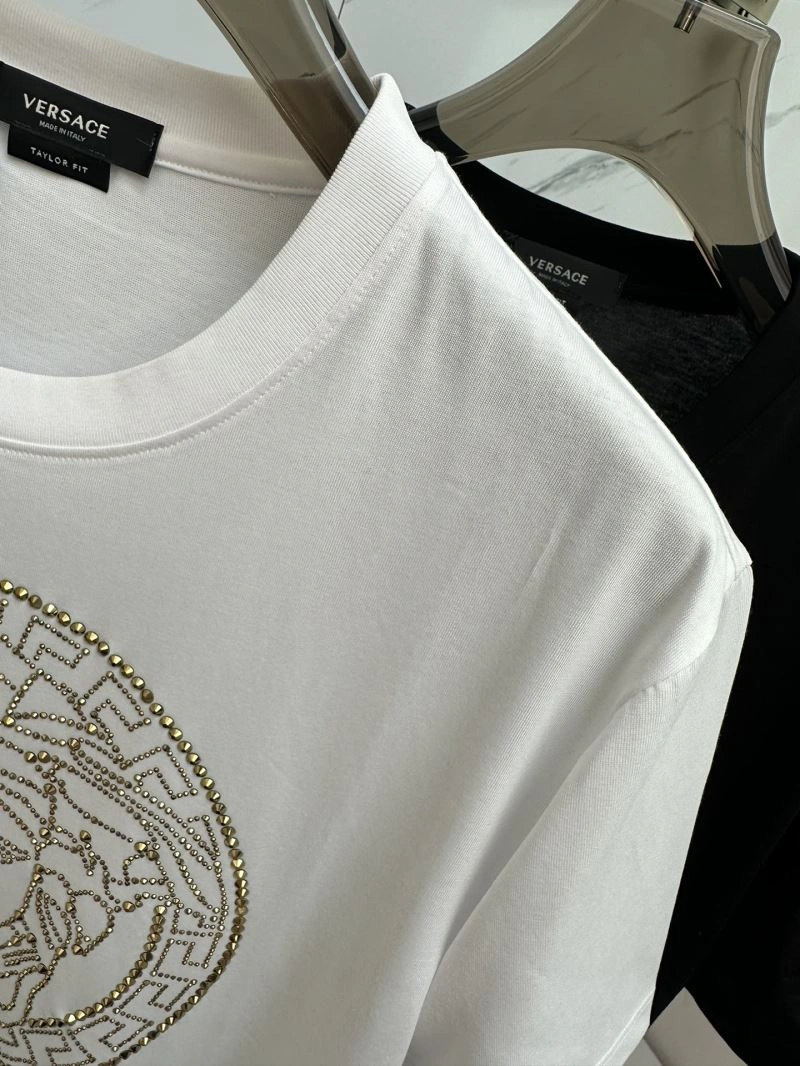 UrbanChic Versace T-Shirts 175657
