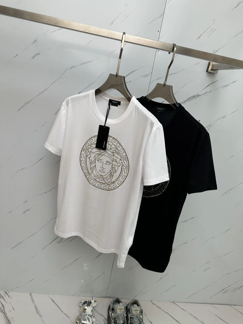 UrbanChic Versace T-Shirts 175657