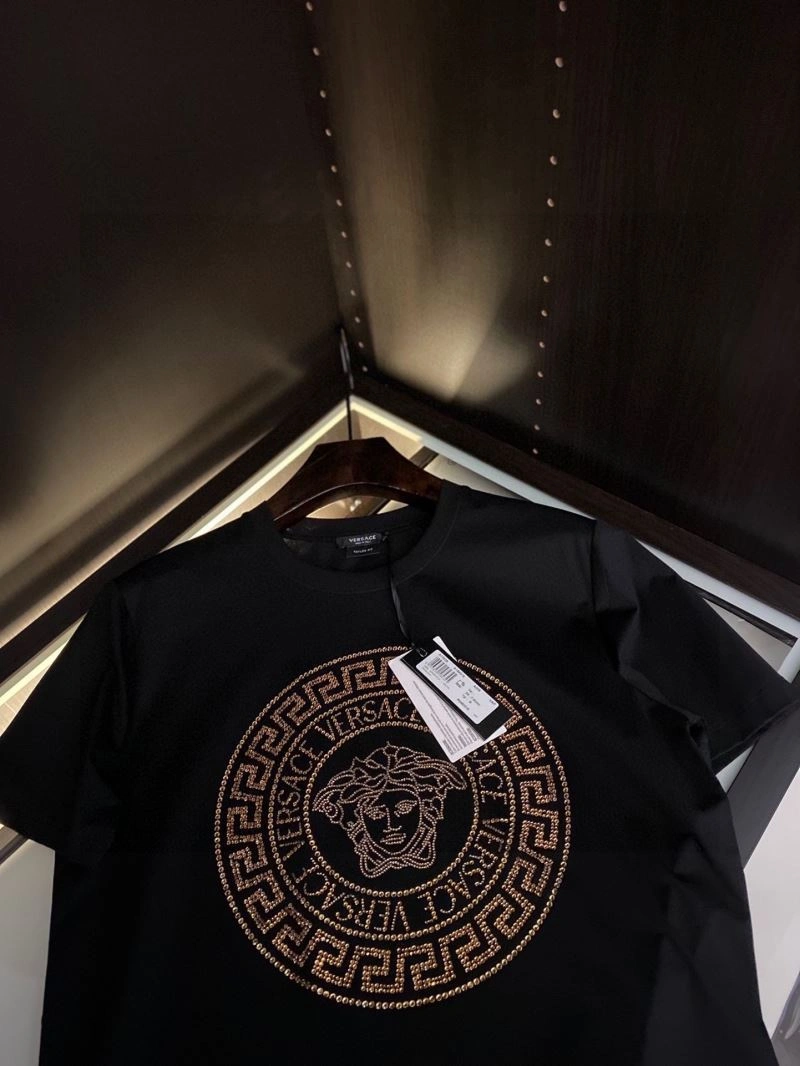 Bold Versace T-Shirts 175643