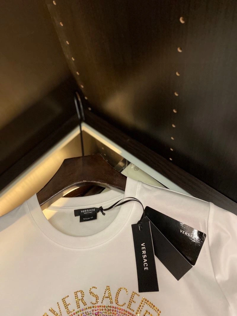 Versace T-Shirts Affordable 175639