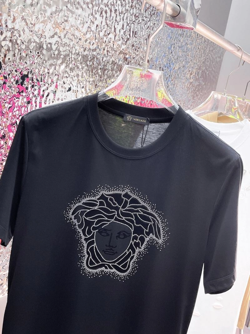 Versace T-Shirts Elegant 175628
