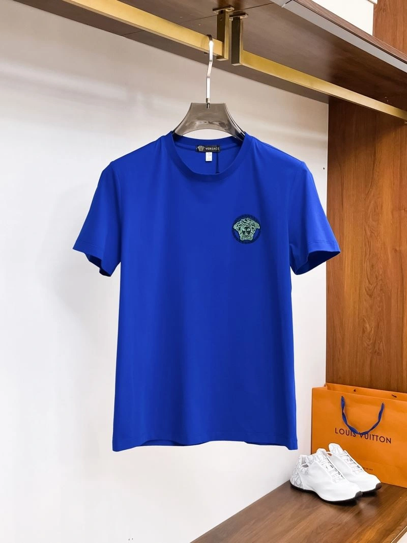 Stylish Versace T-Shirts 175579