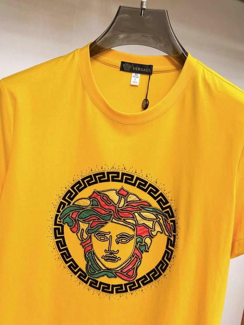 Versace T-Shirts Bright 175582