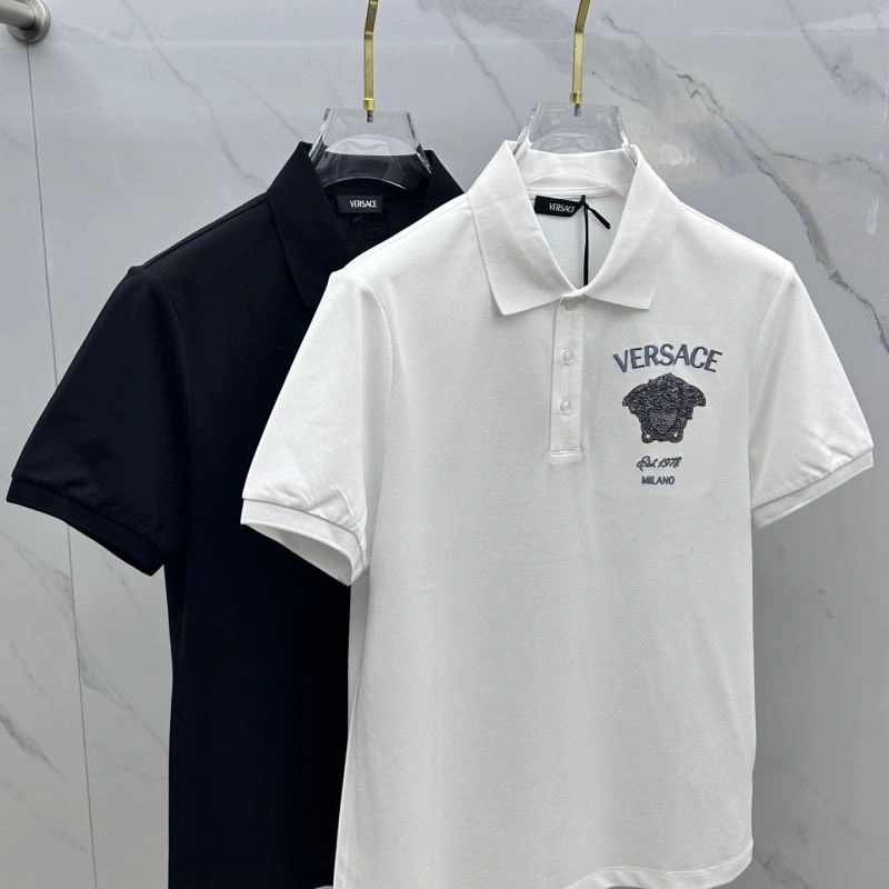 Versace T-Shirts Bright 175569