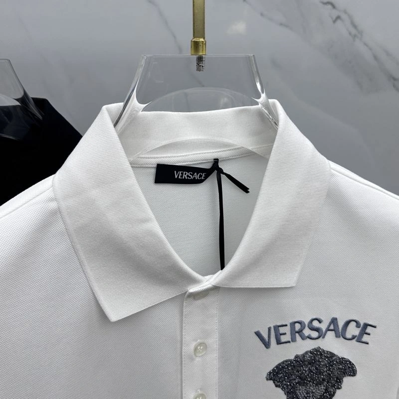 Versace T-Shirts Bright 175569