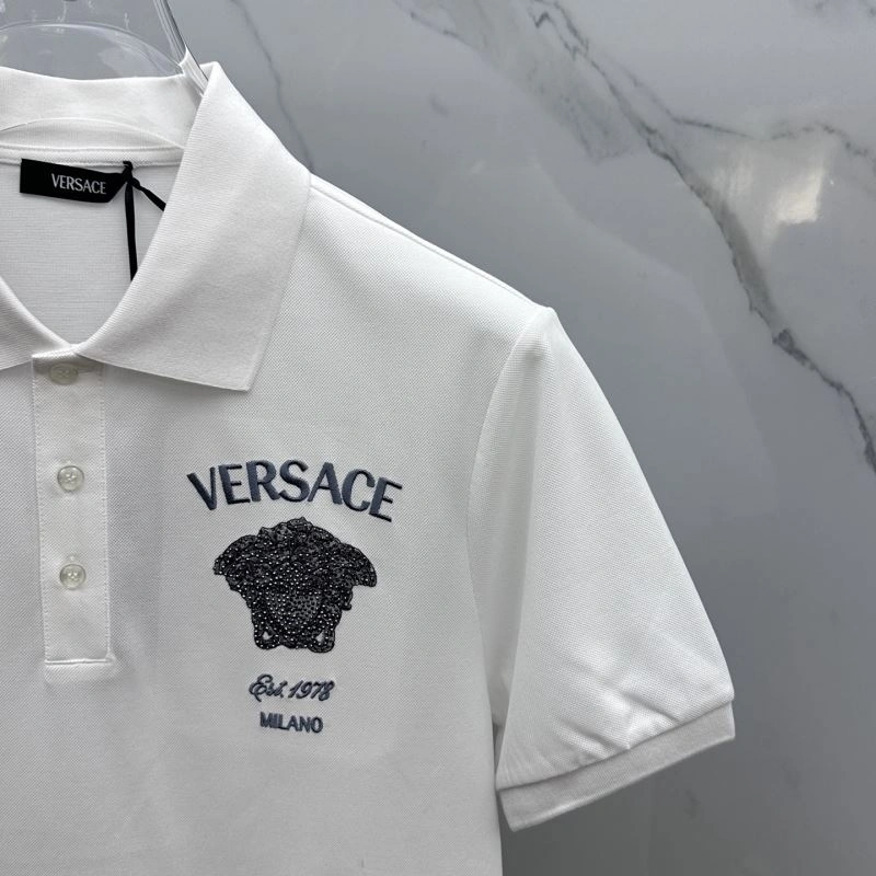 Versace T-Shirts Bright 175569