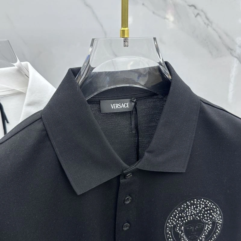Bold Versace T-Shirts 175578