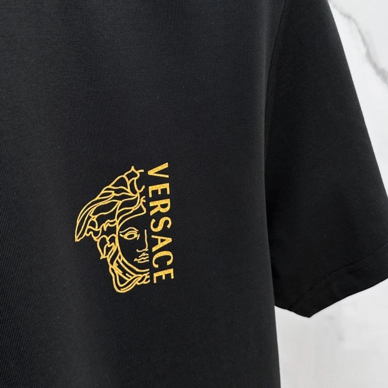 Refined Versace T-Shirts 175563