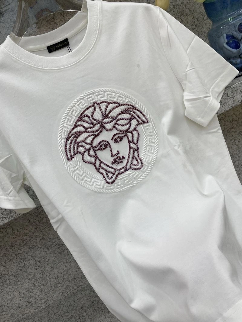 Versace T-Shirts TimelessDesign 175557