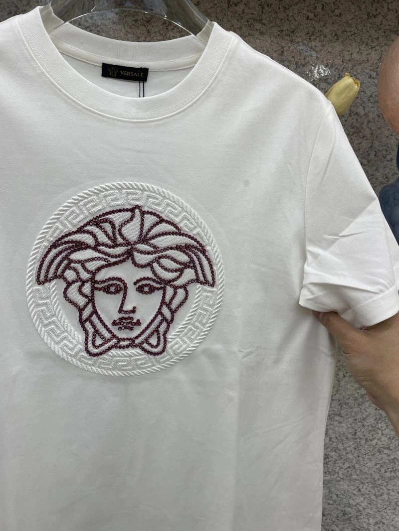 Versace T-Shirts TimelessDesign 175557