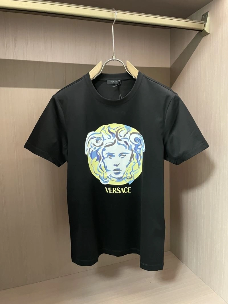 UrbanChic Versace T-Shirts 175519