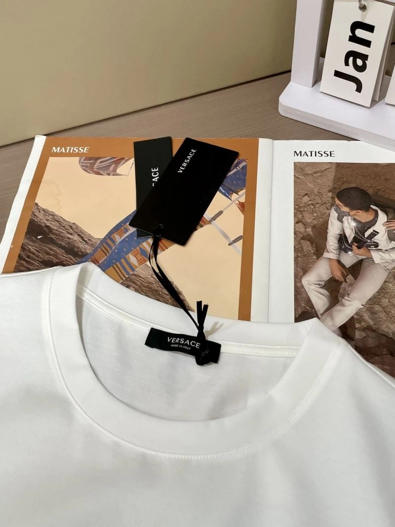 UrbanChic Versace T-Shirts 175519