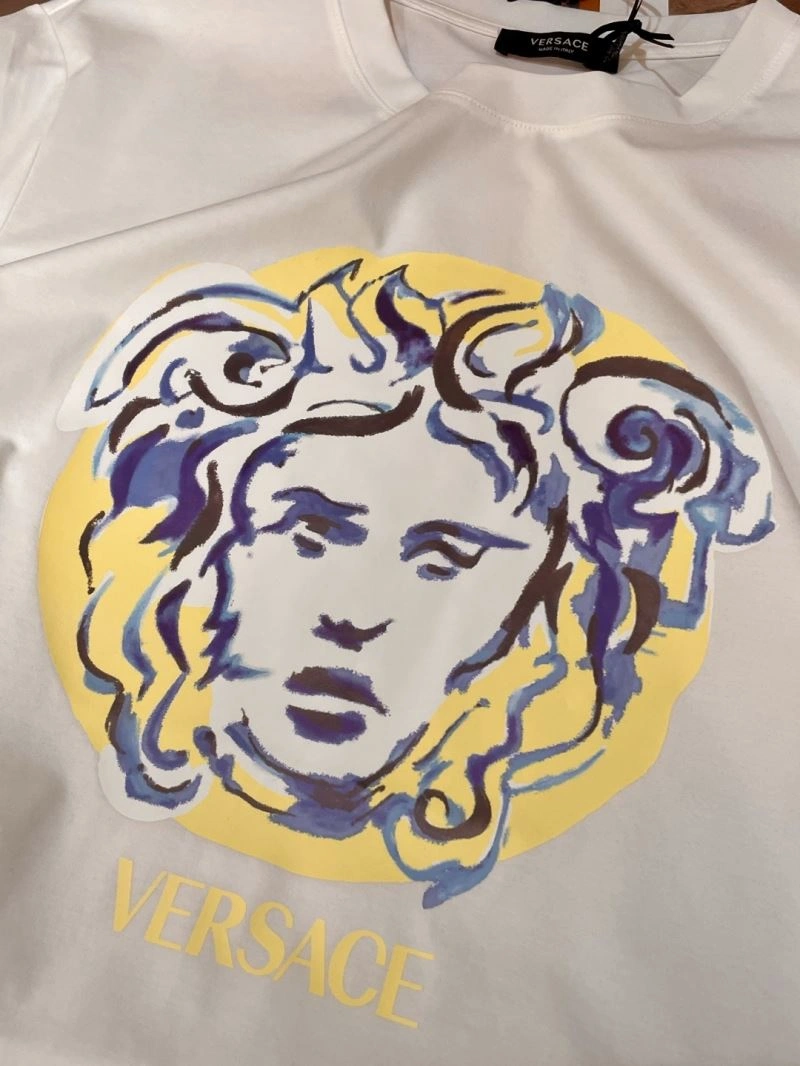 UrbanChic Versace T-Shirts 175519