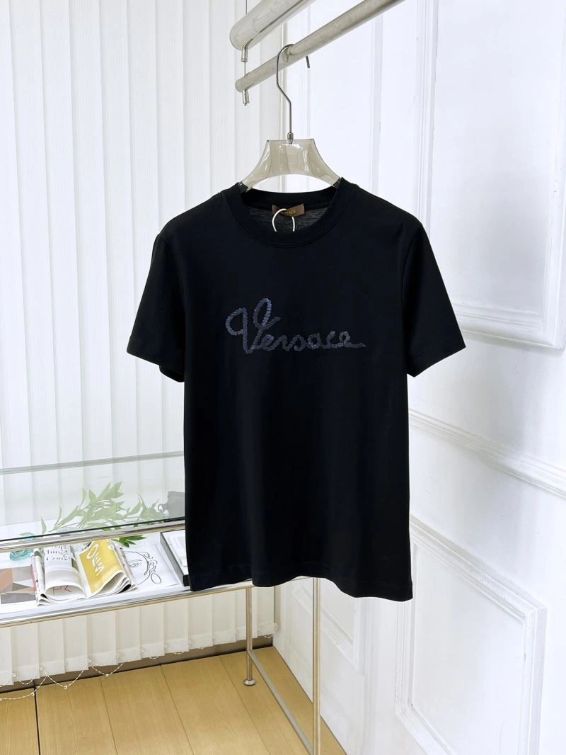 Effortless Versace T-Shirts 175472