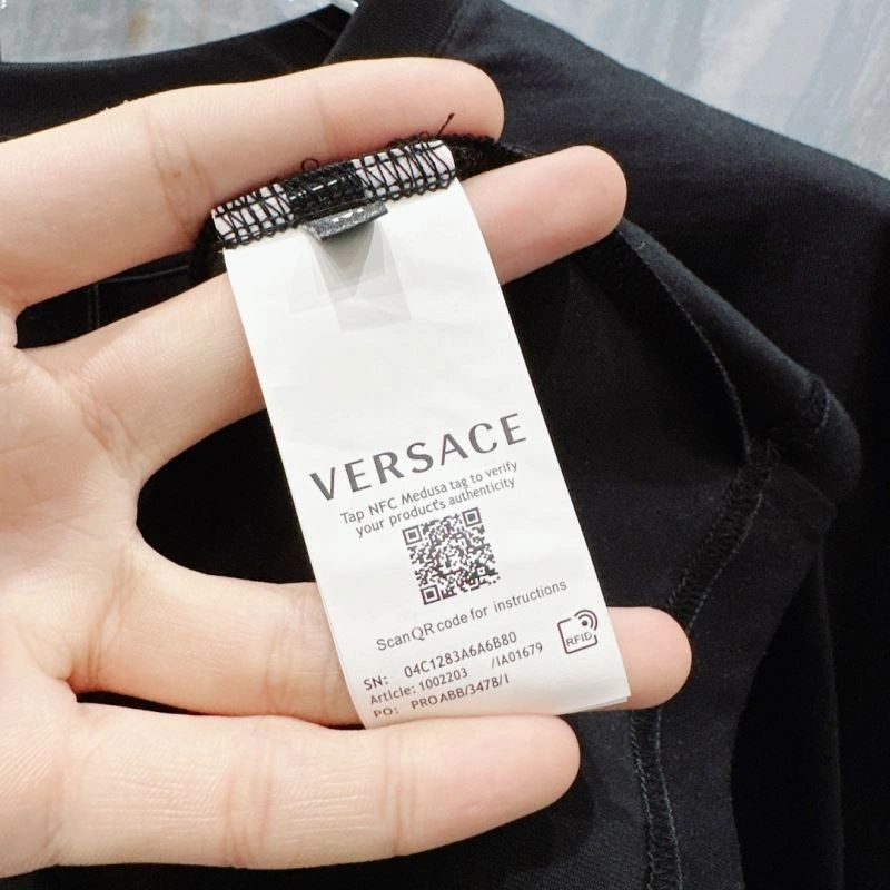 Versace T-Shirts Trendsetting 175461