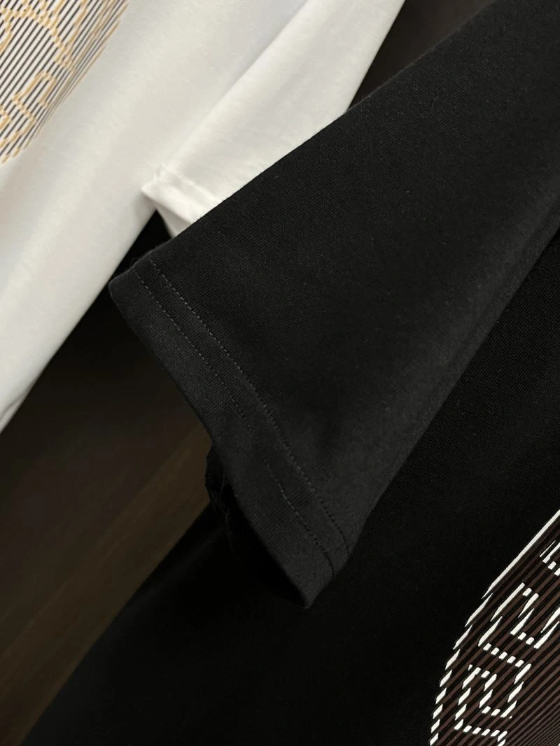 Sustainable Versace T-Shirts 175456