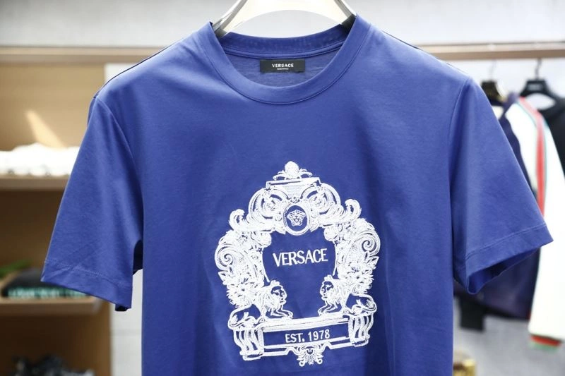 Flexible Versace T-Shirts 175443