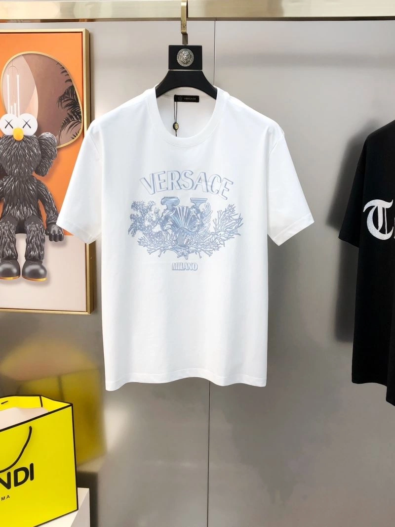 Versace T-Shirts Trendsetting 175436