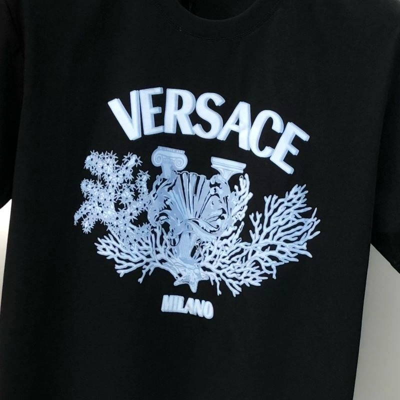 Versace T-Shirts Trendsetting 175436