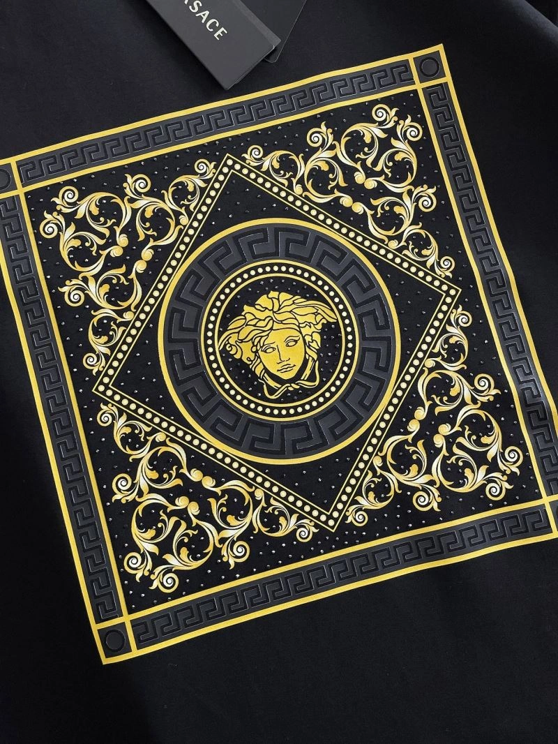 Versace T-Shirts Resilient 175427