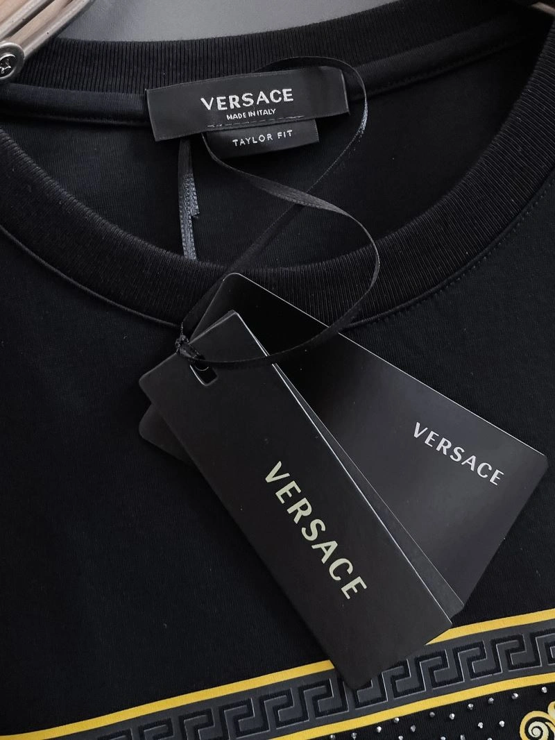 Versace T-Shirts Resilient 175427