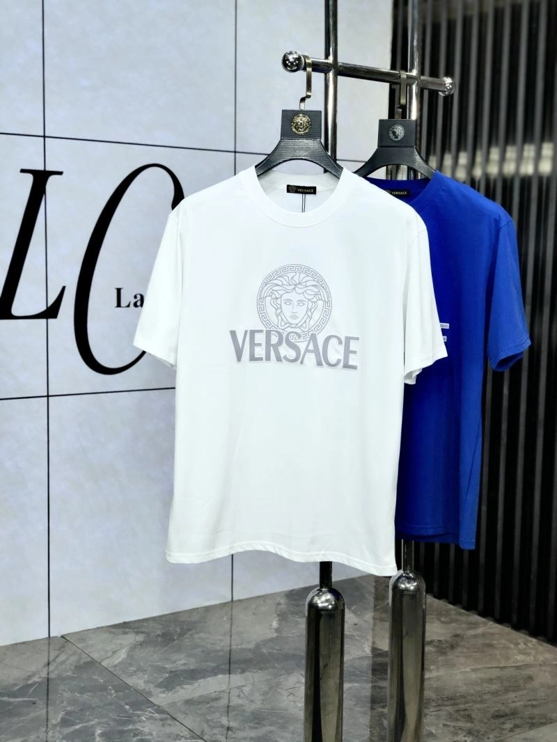 Refined Versace T-Shirts 175394