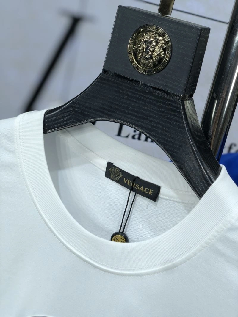 Refined Versace T-Shirts 175394