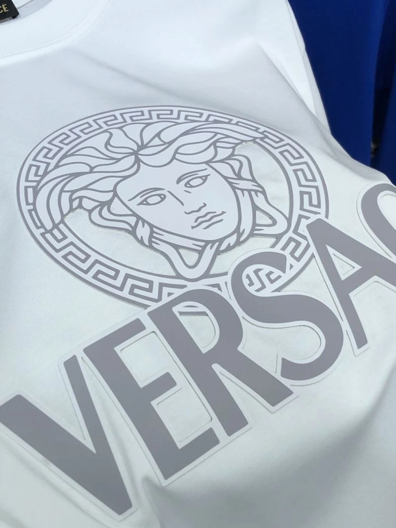 Refined Versace T-Shirts 175394