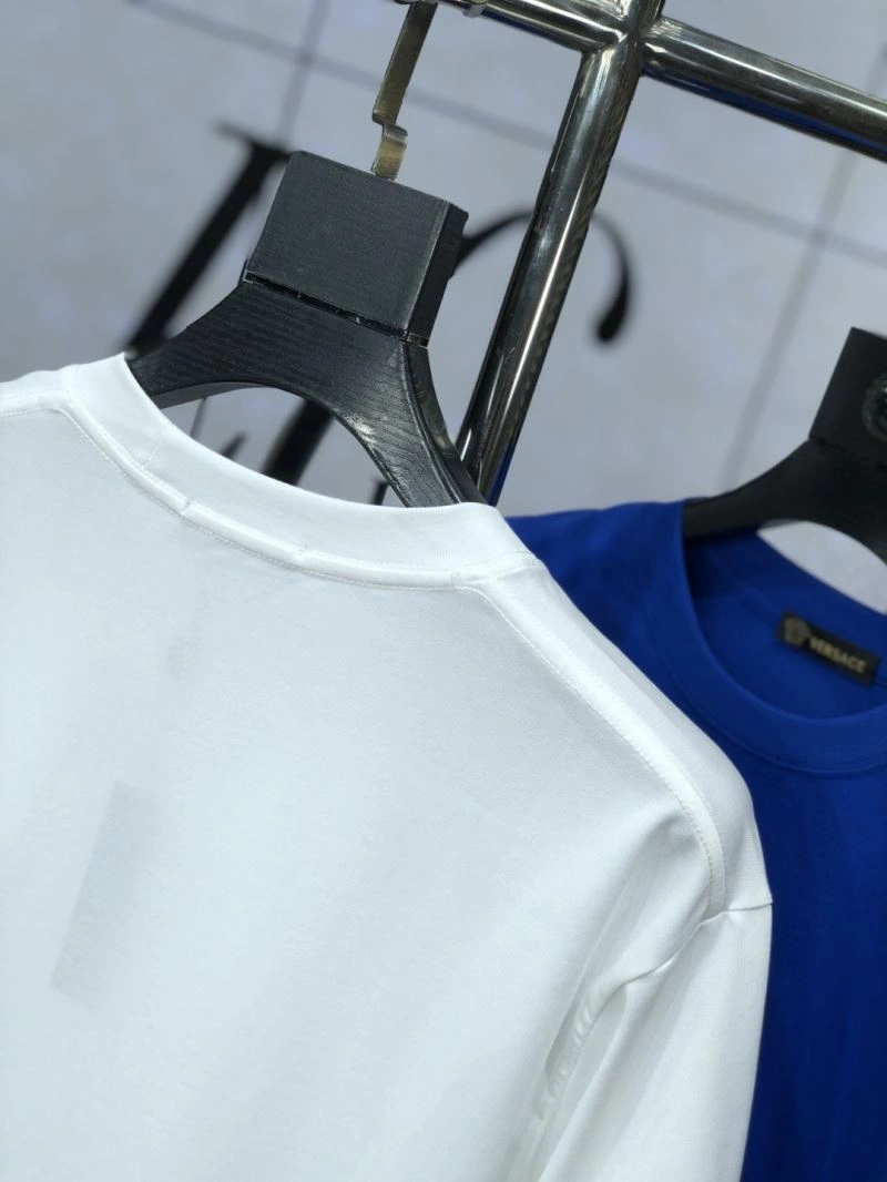 Refined Versace T-Shirts 175394