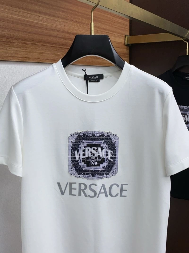 Unisex Versace T-Shirts 175354