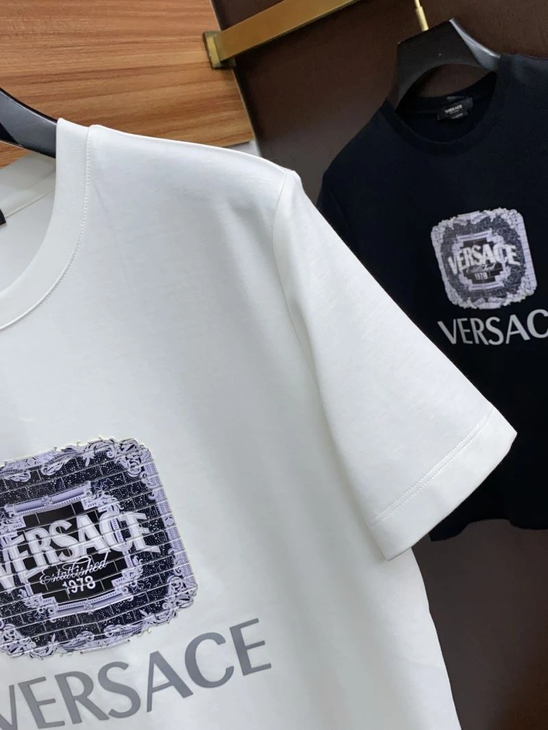 Unisex Versace T-Shirts 175354