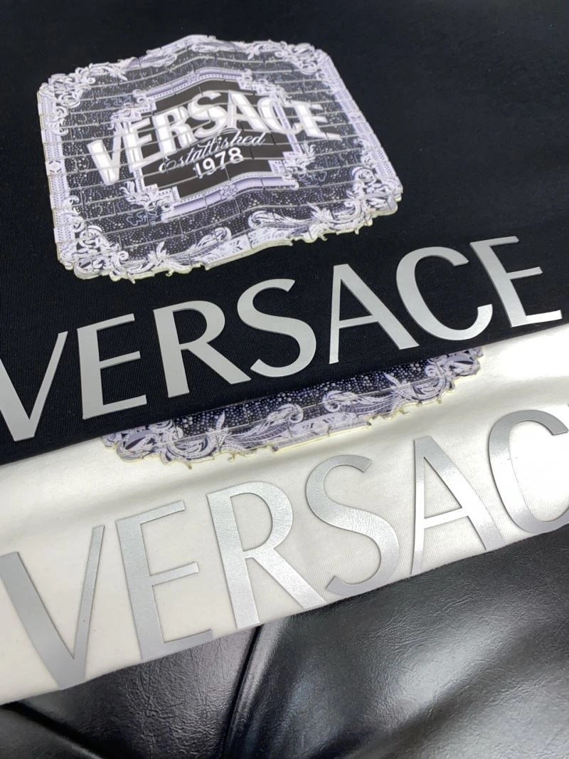 Unisex Versace T-Shirts 175354
