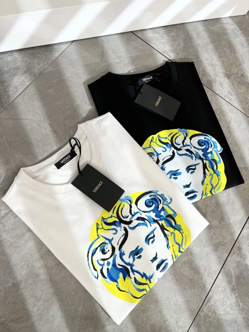 Versace T-Shirts Snug 175335