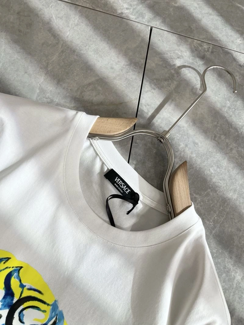 Versace T-Shirts Snug 175335