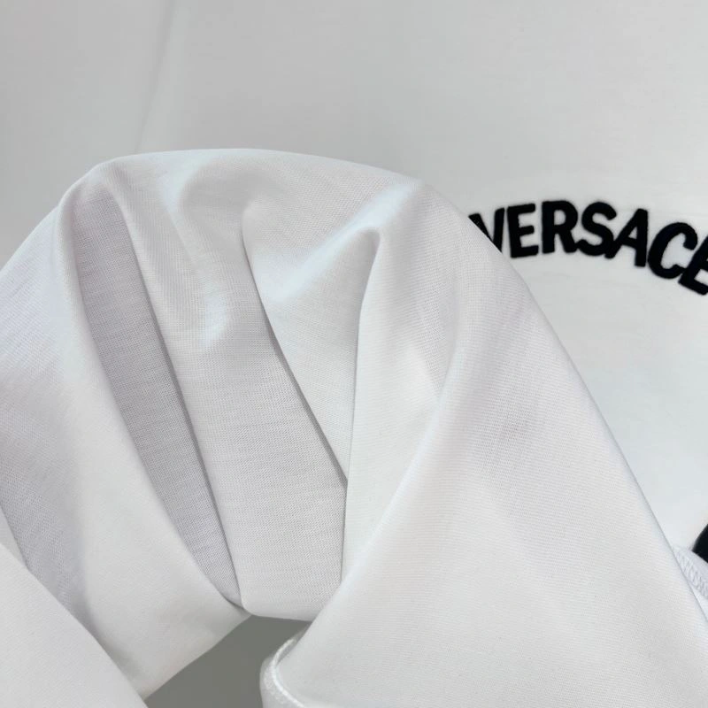 Timeless Versace T-Shirts 175359