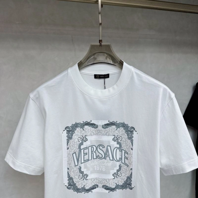 Versace T-Shirts TimelessDesign 175330