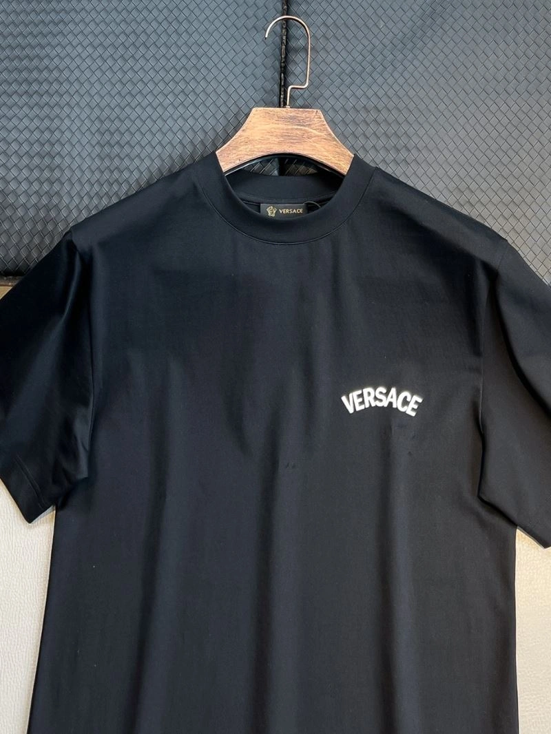 Bold Versace T-Shirts 175331
