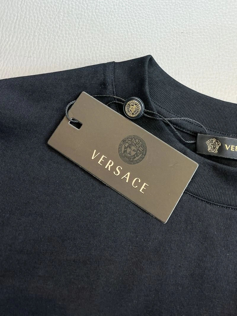 Bold Versace T-Shirts 175331
