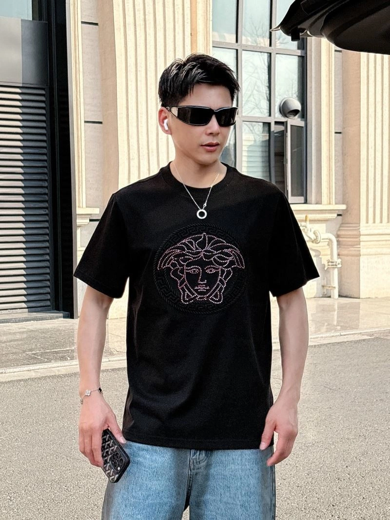 Modern Versace T-Shirts 175328