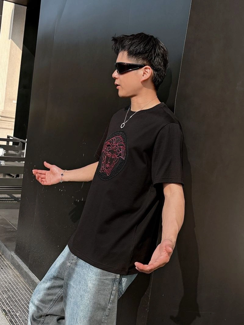 Modern Versace T-Shirts 175328