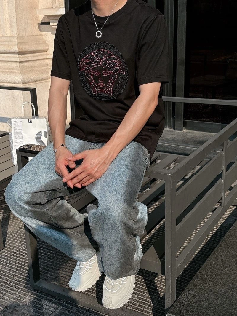 Modern Versace T-Shirts 175328