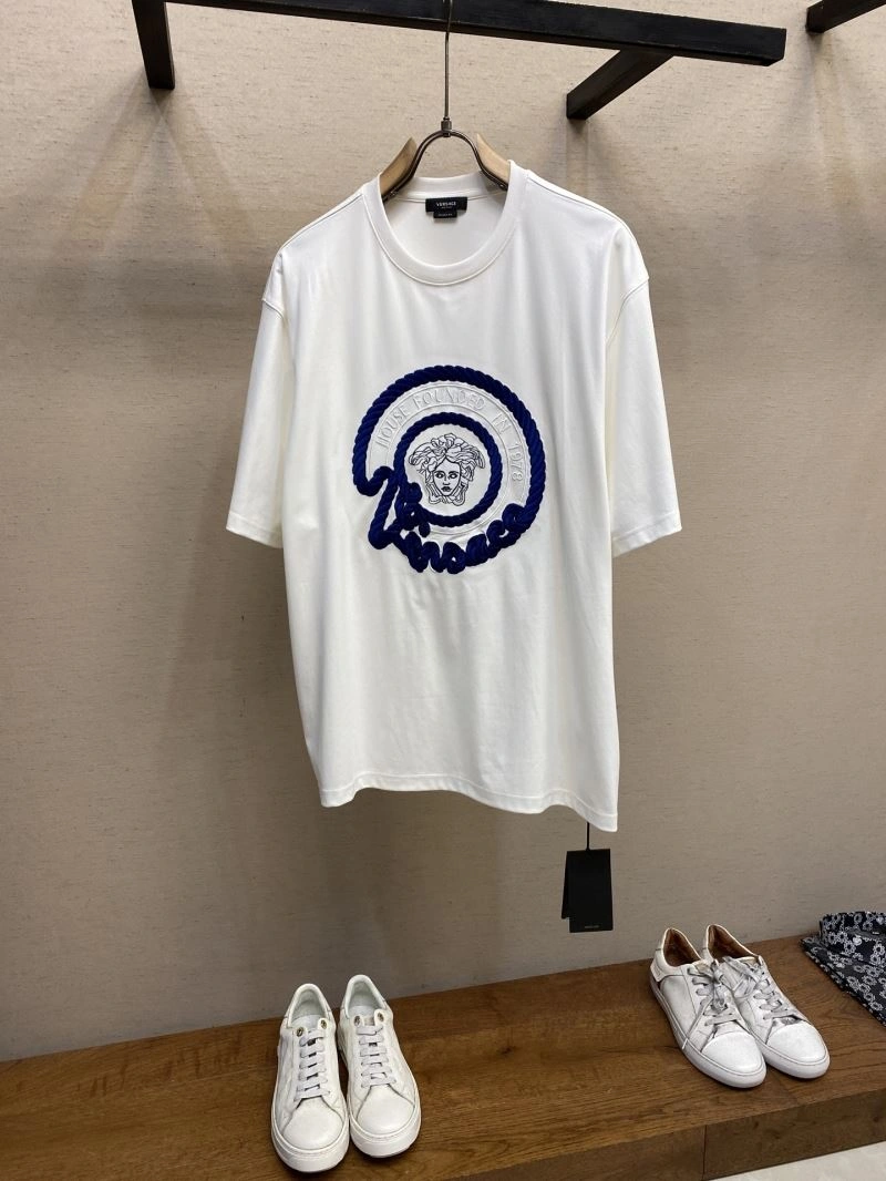 Trendy Versace T-Shirts 175375