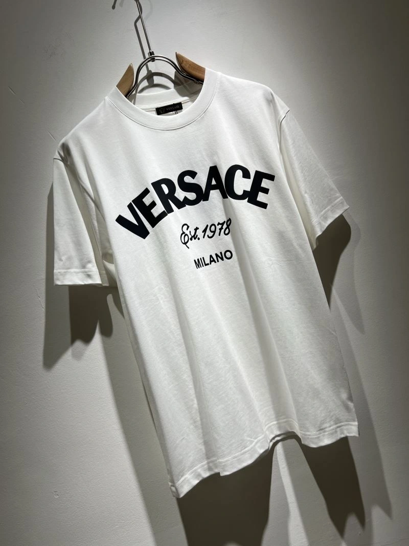 WellDesigned Versace T-Shirts 175334