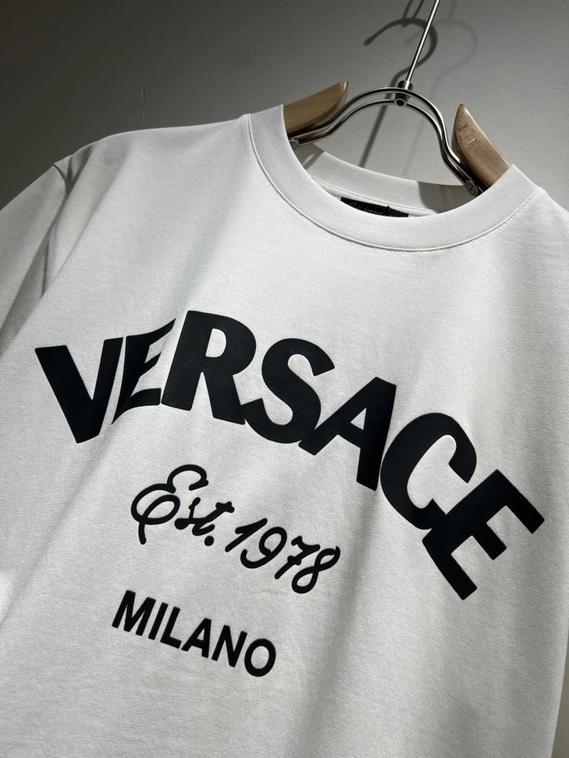 WellDesigned Versace T-Shirts 175334