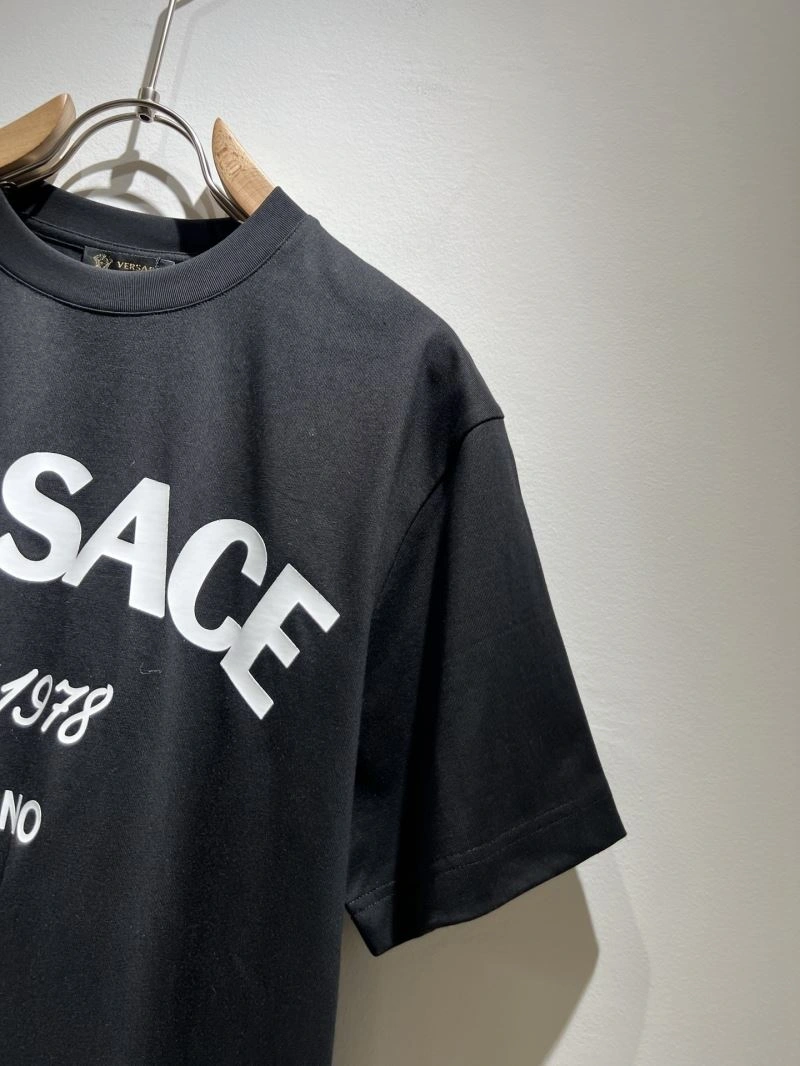 Snug Versace T-Shirts 175310