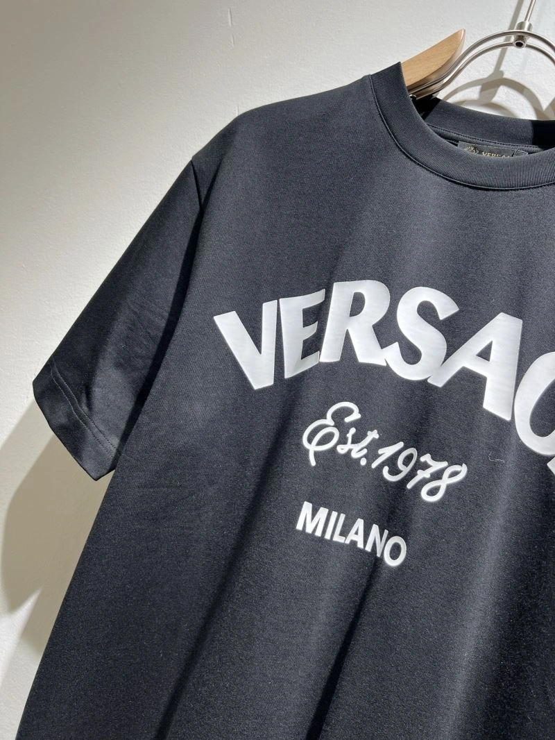 Snug Versace T-Shirts 175310