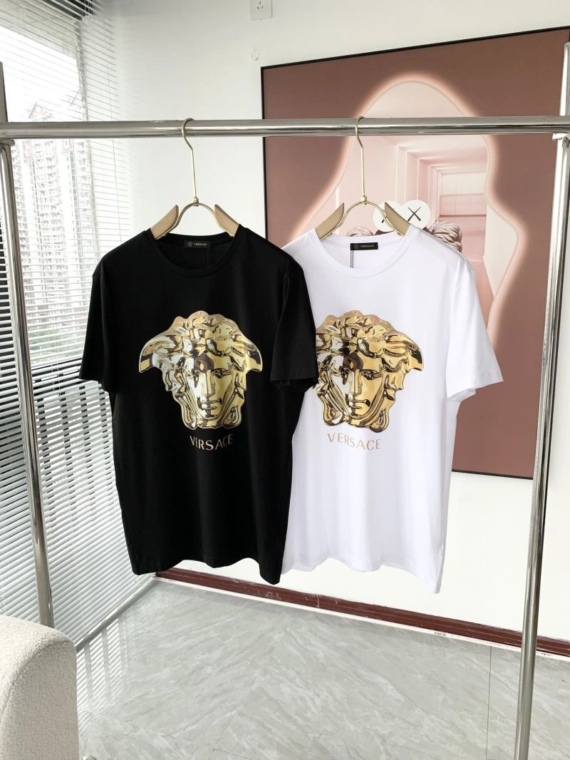 Effortless Versace T-Shirts 174982